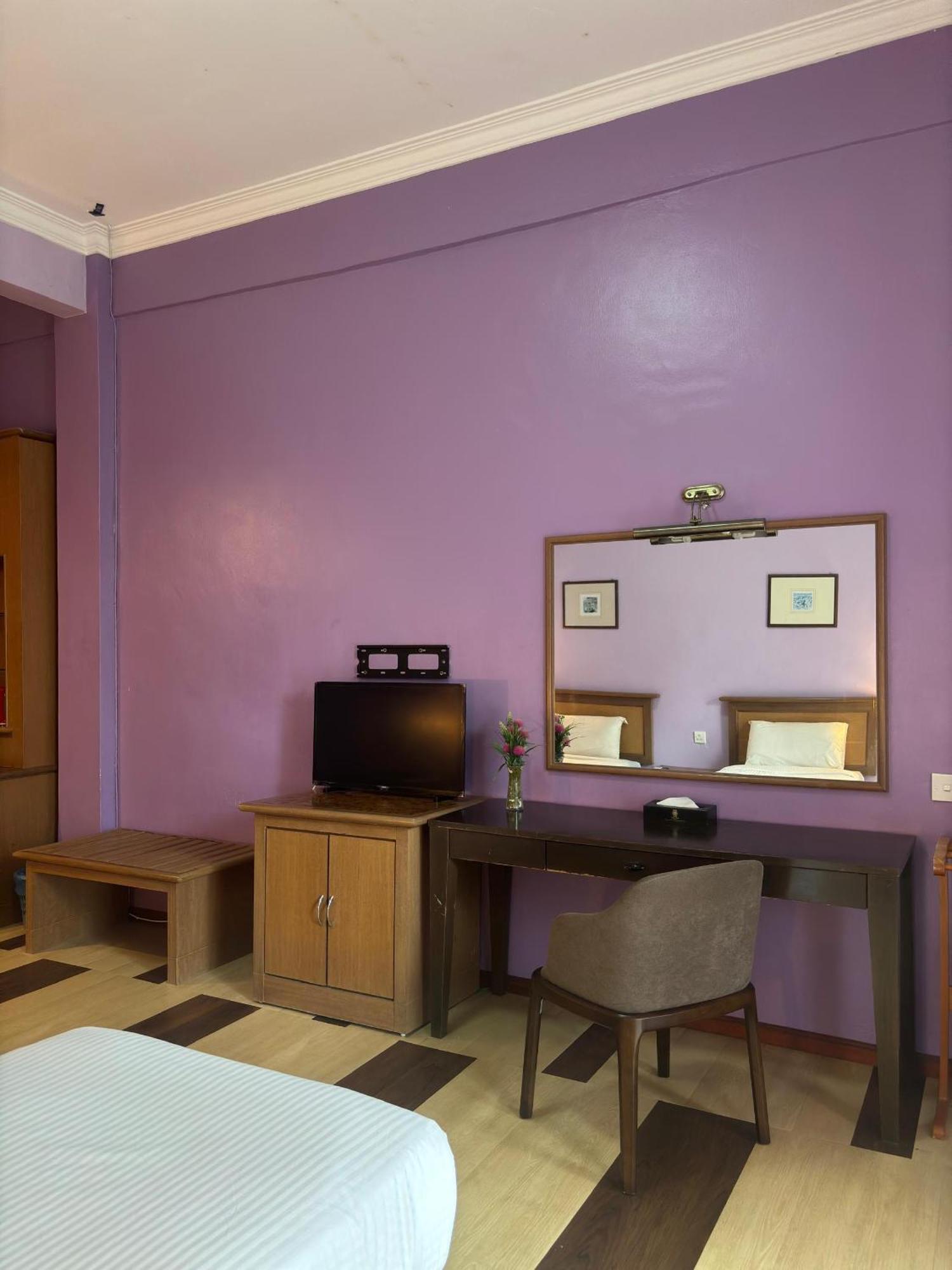 Hotel Uitm Dungun Batu Lima Exteriör bild